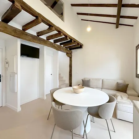 Appartamento Duplex Con Vistas A Santa Maria