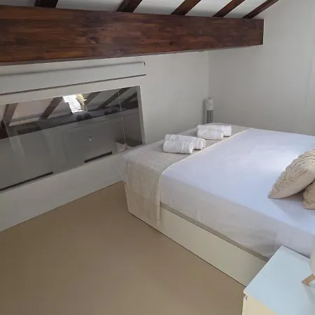 Duplex Con Vistas A Santa Maria Lägenhet
