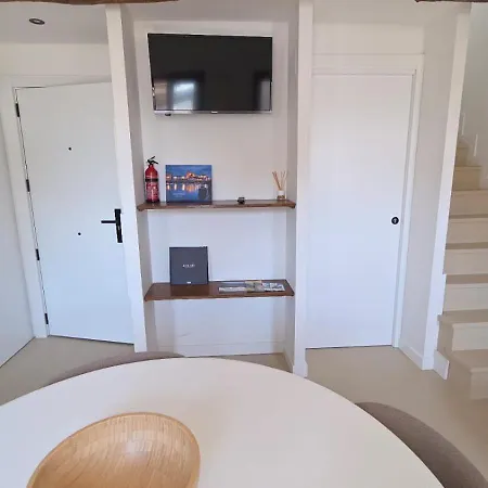 Duplex Con Vistas A Santa Maria Lägenhet